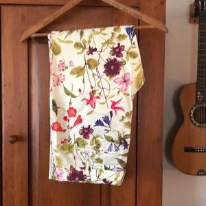 Gap Floral pants